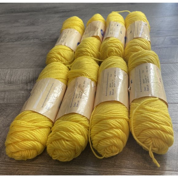 VTG Creslan Yarn Acrylic Fiber 4-ply Worsted Bright Yellow D116 Lot of 8 Skeins - Picture 5 of 5